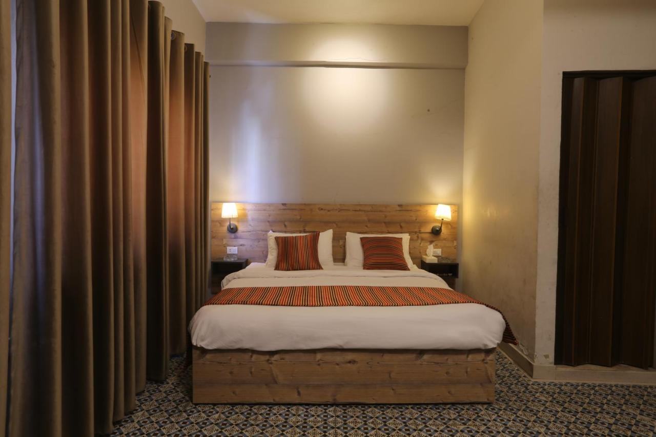 Riviera Hotel Amman Eksteriør billede