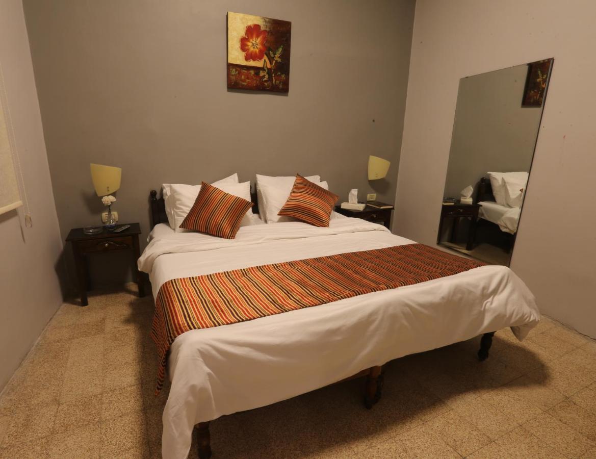 Riviera Hotel Amman Eksteriør billede